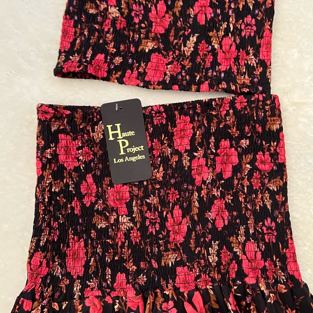 🌹Haute Project Los Angeles Top and Skirt Set - Picture 2 of 7